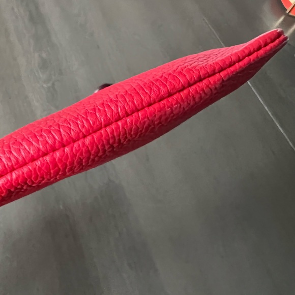 Coach Wristlet in beautiful red/ orange/ papaya - Picture 5 of 6